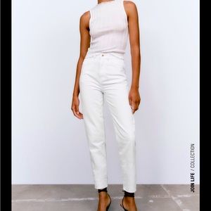BRAND NEW ZARA WHITE MOM JEANS WITH ALL TAGS ATTACHED!